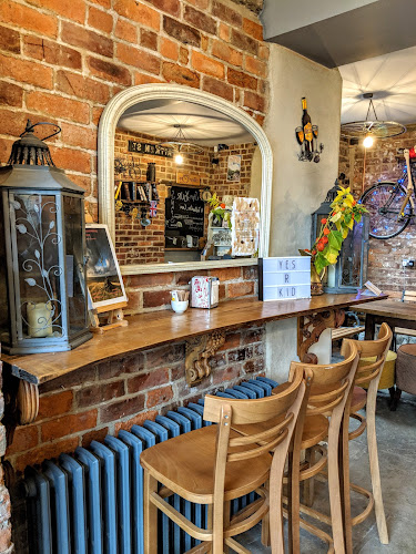 Comentarii opinii despre The Drop Off Cafe