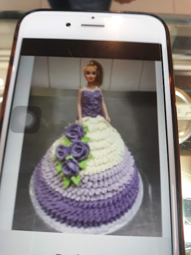 Cakes & Bakes - Hospitality and gastronomy