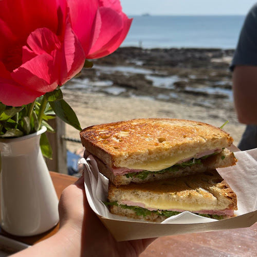 Opinii despre Castle Beach Café în Falmouth - Hospitality and gastronomy