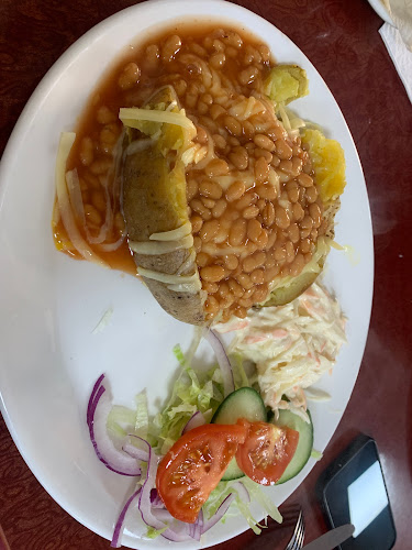 23 Collier Row Rd, Romford RM5 3NR