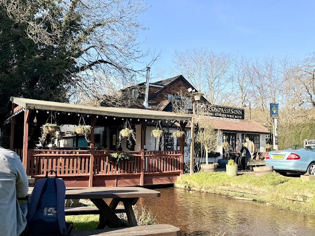 Opinii despre The Compasses Inn în Guildford - Hospitality and gastronomy