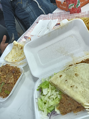 Dixy chicken - Hospitality and gastronomy