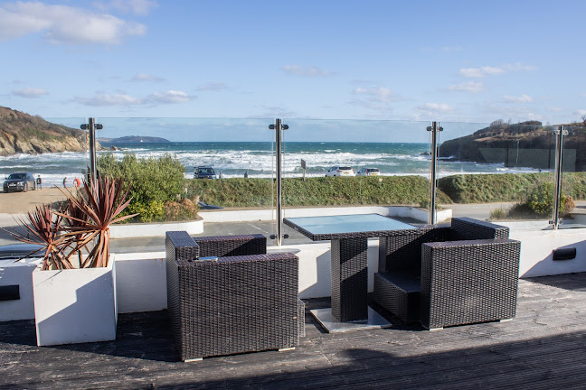 The Cove At Maenporth - Hospitality and gastronomy
