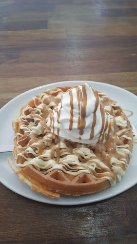 Opinii despre Cakes & Shakes în Ilford - Hospitality and gastronomy