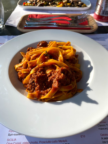 Enoteca Rosso - Hospitality and gastronomy