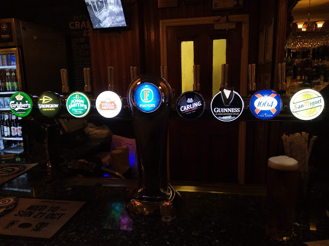 The Moon on the Hill - JD Wetherspoon - Hospitality and gastronomy