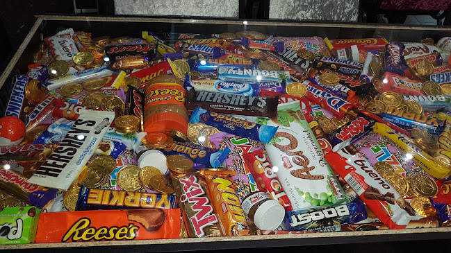 Cube Desserts Little Lever - Hospitality and gastronomy