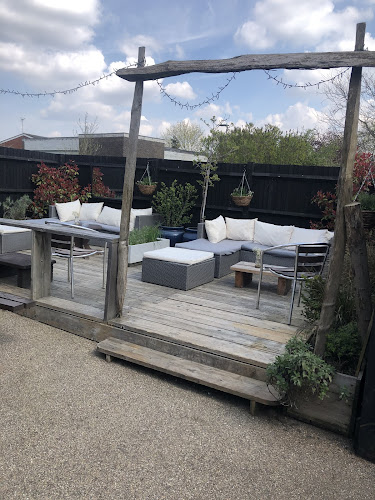 Comentarii opinii despre The Globe