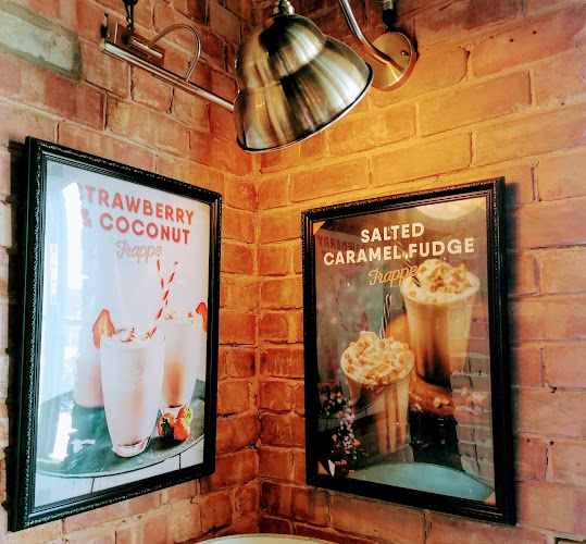 70-72 High St, Mablethorpe LN12 1AS, United Kingdom