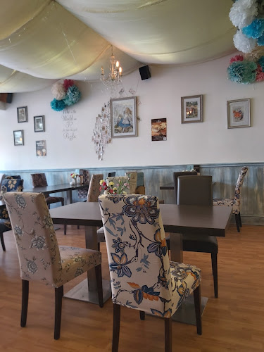 Comentarii opinii despre The Looking Glass