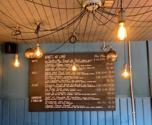 338 Bowes Rd, Arnos Grove, London N11 1AN, United Kingdom