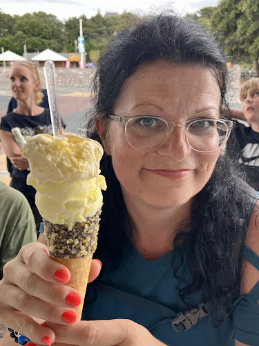 Sea Shore Ice Creamery