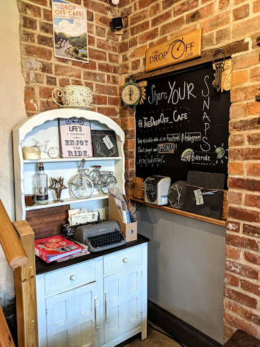 42 Market St, Edenfield, Bury BL0 0JN, United Kingdom