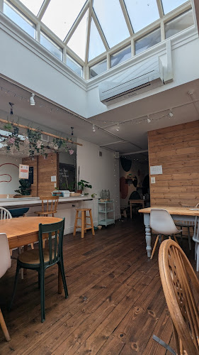 Comentarii opinii despre Daisy & Bean Bakeshop