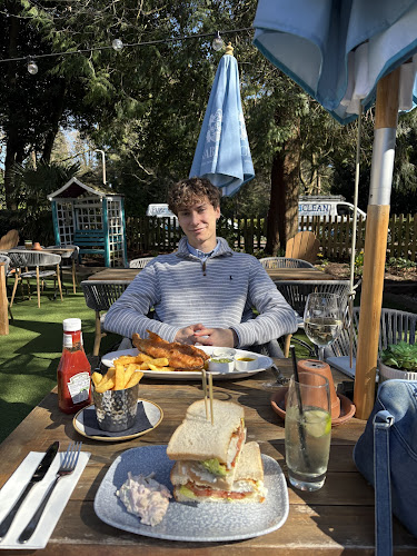 Opinii despre The Canford Pub în Poole - Hospitality and gastronomy