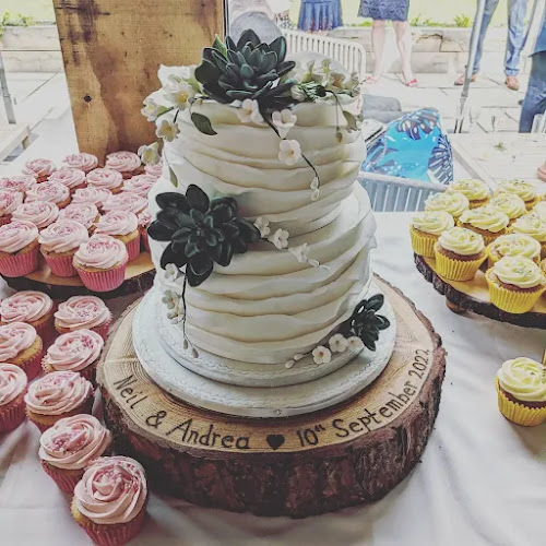 Cake & Sprinkles Cakeaway & Cake School, Cake Makers Accessories. - Hospitality and gastronomy