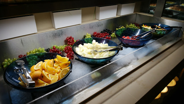 30 Triangle W, Clifton, Bristol BS8 1ET, United Kingdom