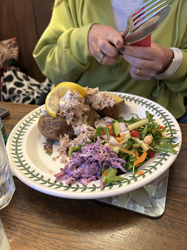 Opinii despre The Trellis Café, Tea Rooms and Garden în Brighton - Hospitality and gastronomy