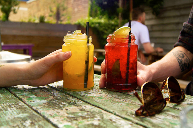 Opinii despre Twisters Bar în Colchester - Hospitality and gastronomy