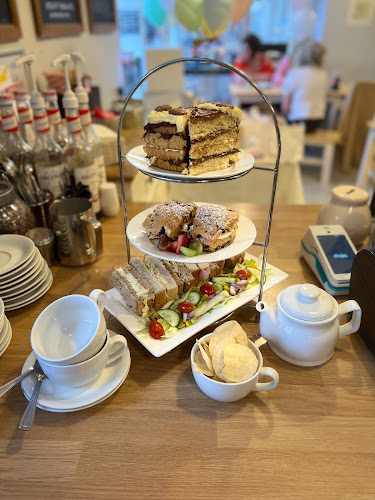 Shhhh Coffee Shop - Hospitality and gastronomy