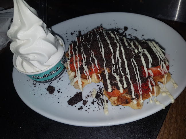 587 Cranbrook Rd, Gants Hill, Ilford IG2 6JZ