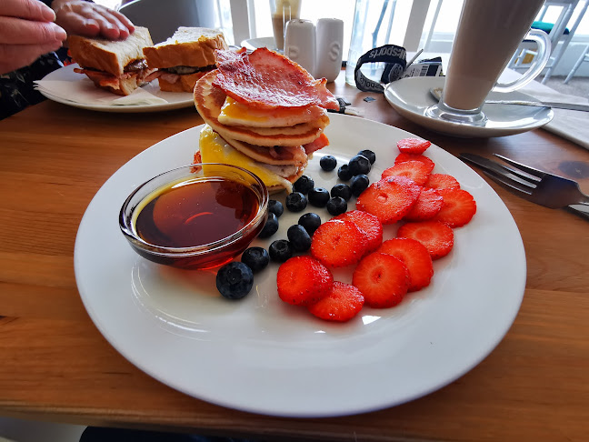 HEATH'S Tea Room & Cafe - Hospitality and gastronomy