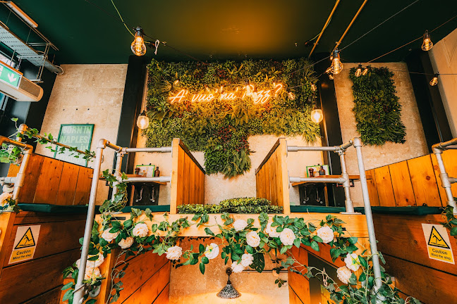 Pizza Pilgrims Queensway - Hospitality and gastronomy