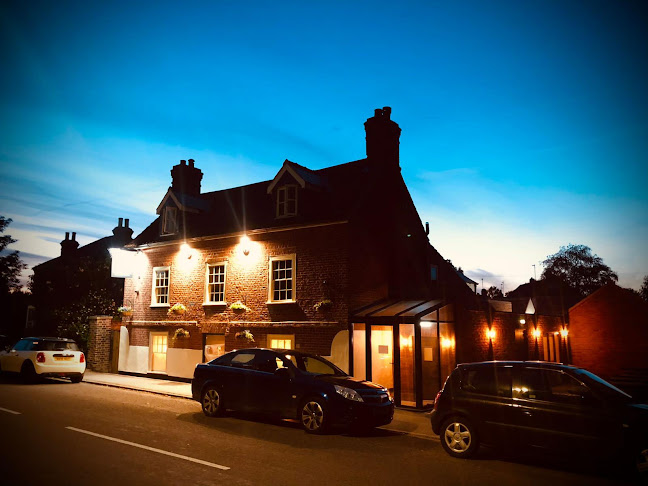 The Red Lion, 6 Spalding Rd, Holbeach, Spalding PE12 7HG, United Kingdom