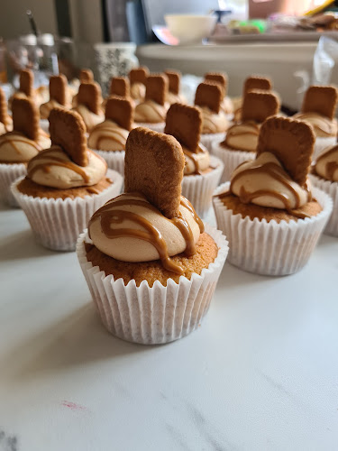 Opinii despre Petal & Green Cakes în Newark - Hospitality and gastronomy