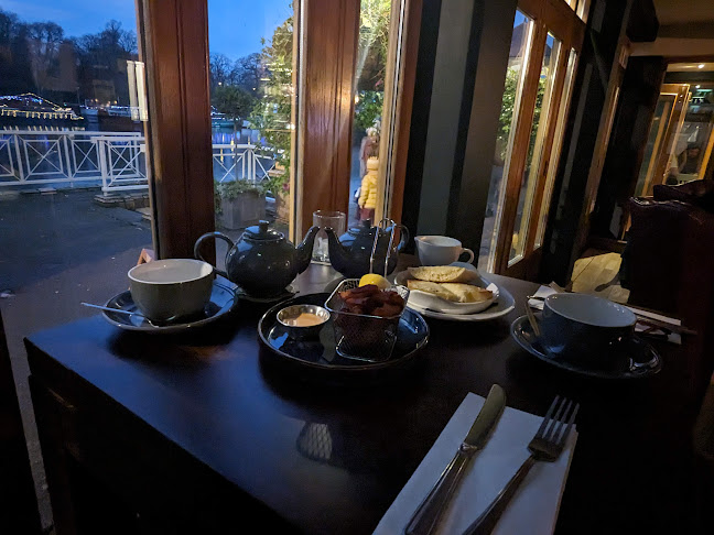 The Gazebo Pub and Riverside Dining