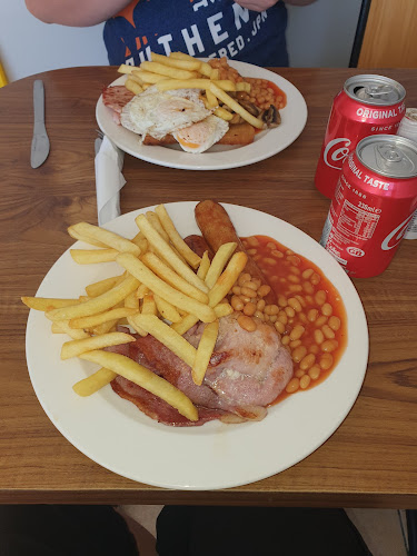 58 Cambridge Rd, Clacton-on-Sea CO15 3QL, United Kingdom