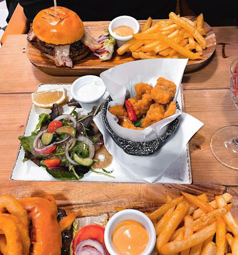 Opinii despre 19Twenty Bar & Grill în Durham - Hospitality and gastronomy