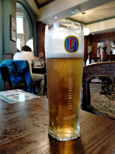 Comentarii opinii despre The Looking Glass