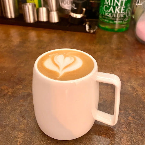 Relish No.37 - Hospitality and gastronomy