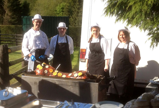 Comentarii opinii despre Piggin Delicious Hog Roast