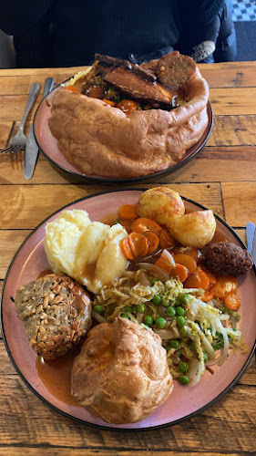 The Smokin duck - Hospitality and gastronomy