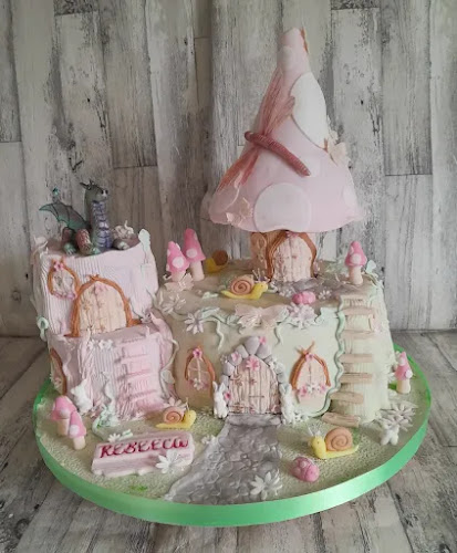 Couture Cakes & Confections Mold - Hospitality and gastronomy