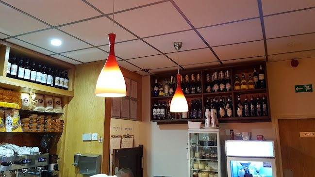 Kings Parade, King St, Cottingham HU16 5QQ, United Kingdom