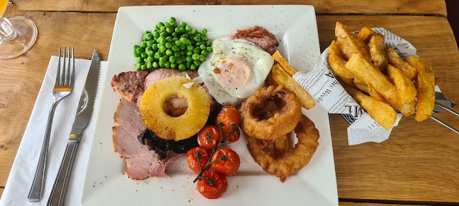 Opinii despre Four Crossroads Inn în Boston - Hospitality and gastronomy