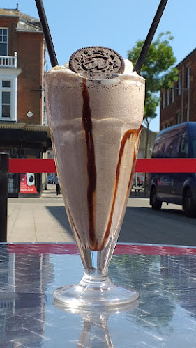 4 Surrey St, Lowestoft NR32 1LJ, United Kingdom