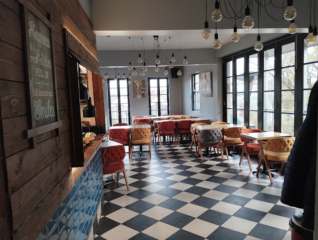 Comentarii opinii despre 19Twenty Bar & Grill