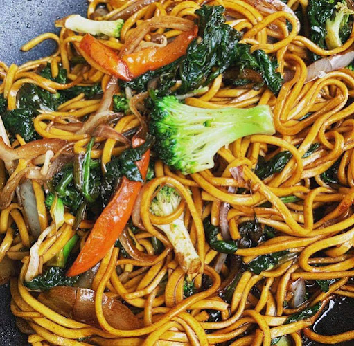 Big Belly Food Truck Outside, St Andrews Building, Eldon St, Glasgow G3 6NH