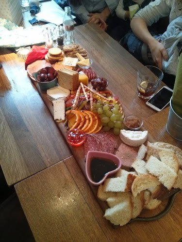 Comentarii opinii despre The Roe Deer