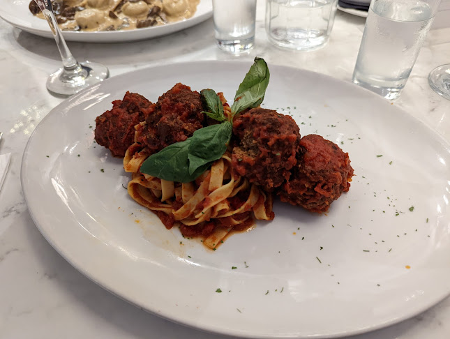 447 Great Western Rd, Glasgow G12 8HH, United Kingdom