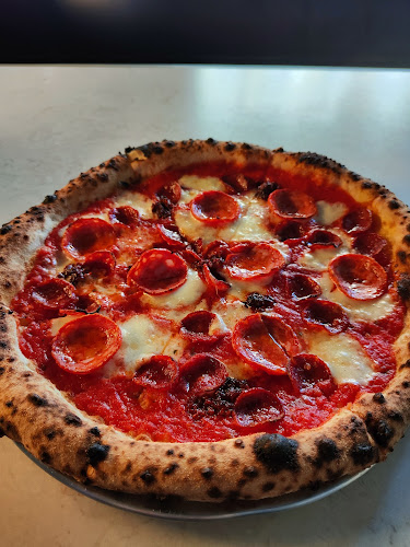 Yard Sale Pizza - Hospitality and gastronomy