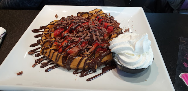 Creams Cafe Enfield - Enfield