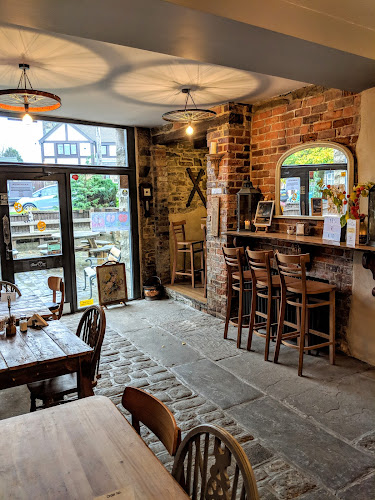 42 Market St, Edenfield, Bury BL0 0JN, United Kingdom