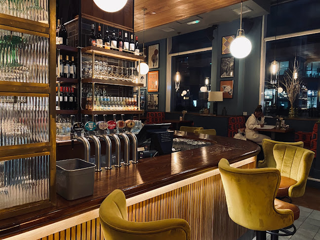 Opinii despre The Riverside în London - Hospitality and gastronomy