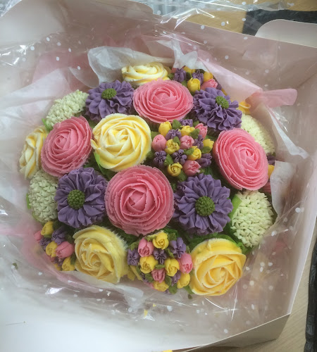 Opinii despre Kate's Bouqcakes în Mountain Ash - Hospitality and gastronomy