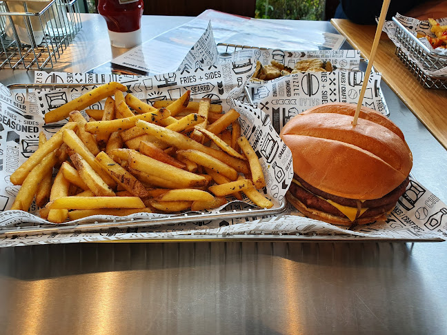 Smash burger - Hospitality and gastronomy